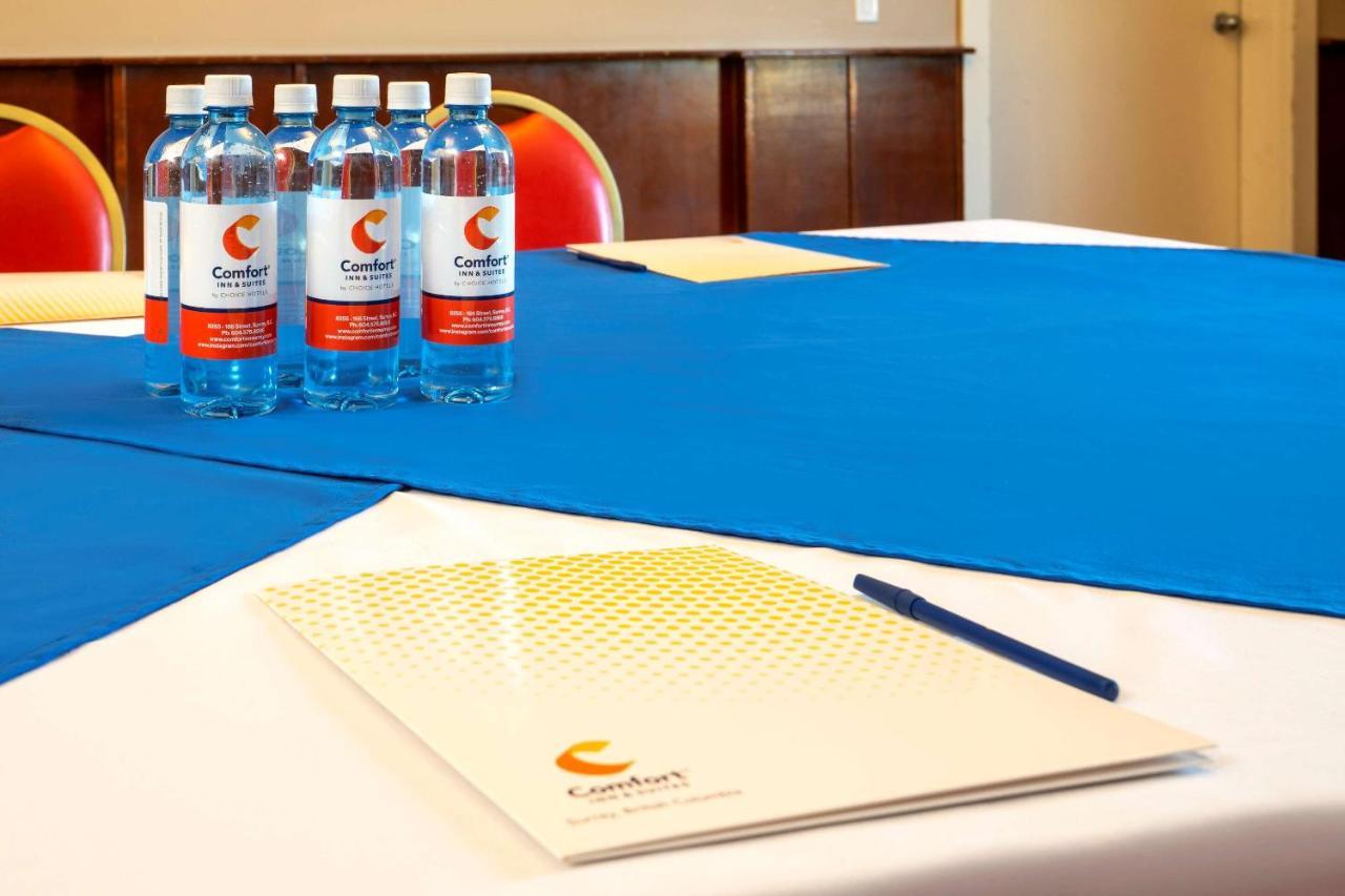 Comfort Inn & Suites Суррей Екстер'єр фото
